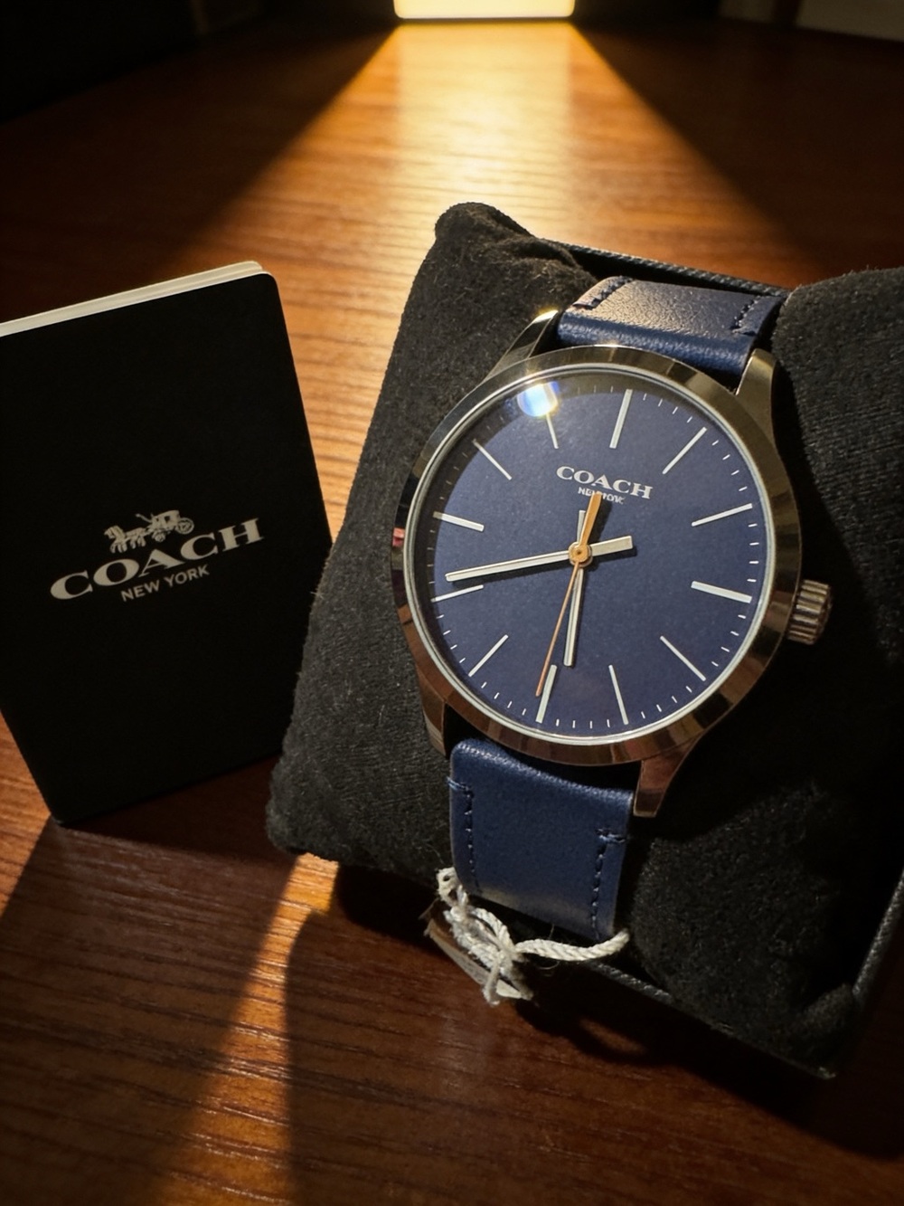 NWT COACH Men’s Baxter Blue Dial Navy Genuine Strap Watch W1582
